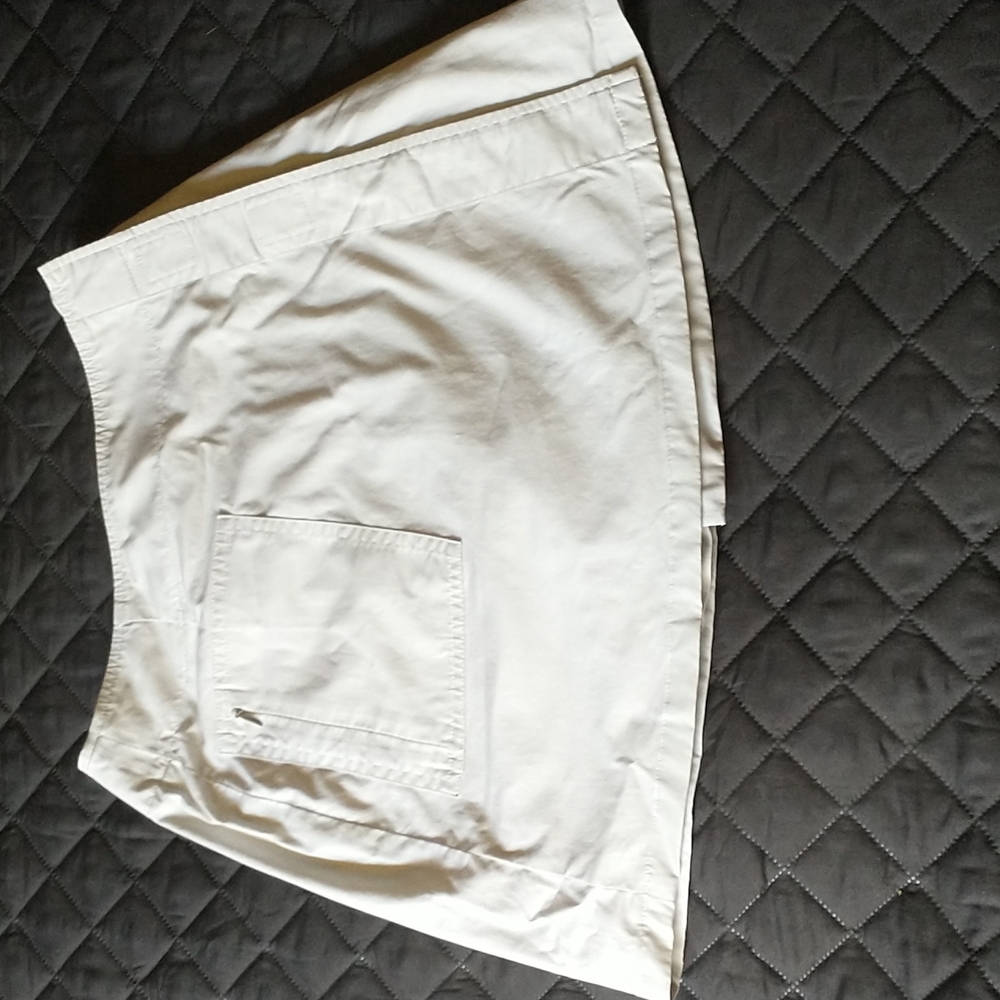 Banana Republic stretch skirt, size 2